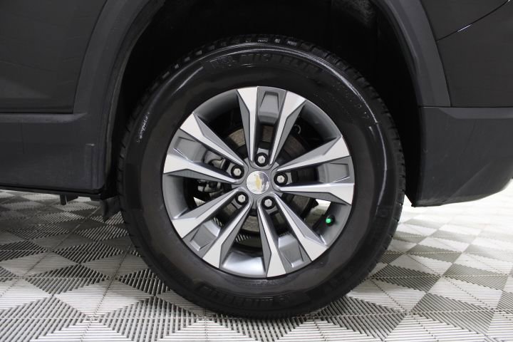 Used 2025 Chevrolet Equinox LT AWD/4WD image 45