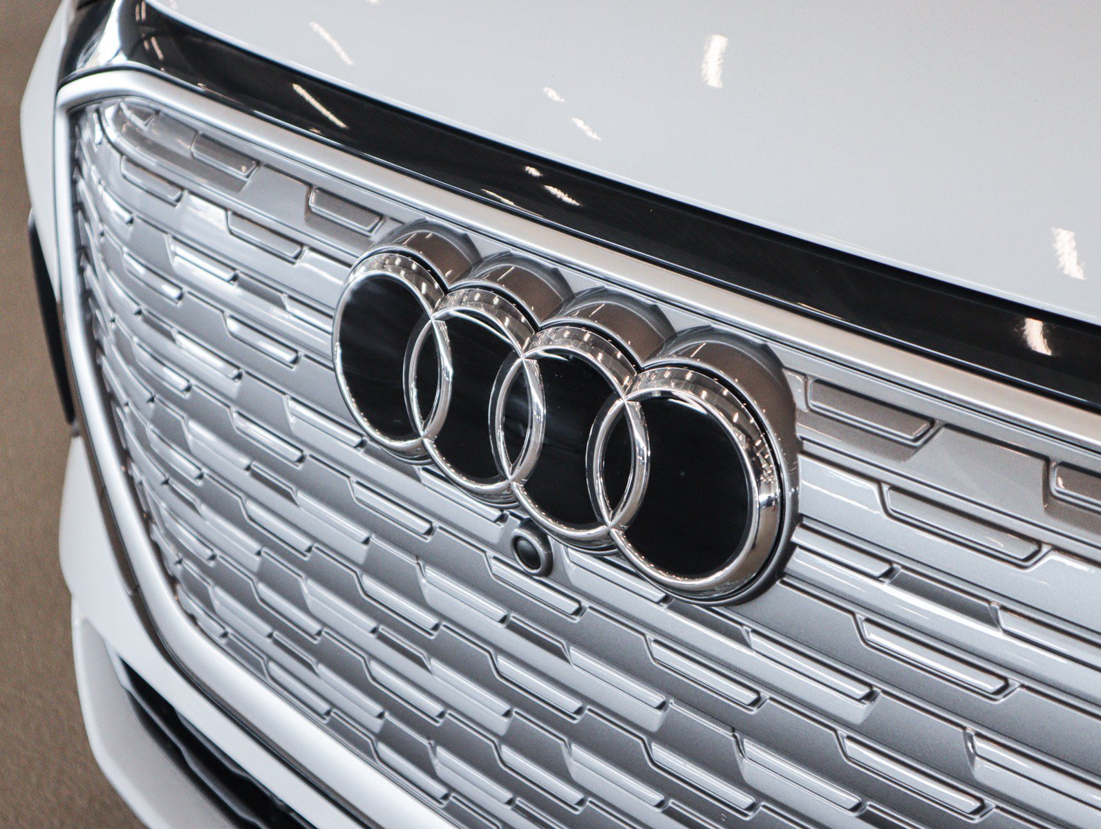 Used 2023 Audi Q4 e-tron Premium Plus RWD image 29