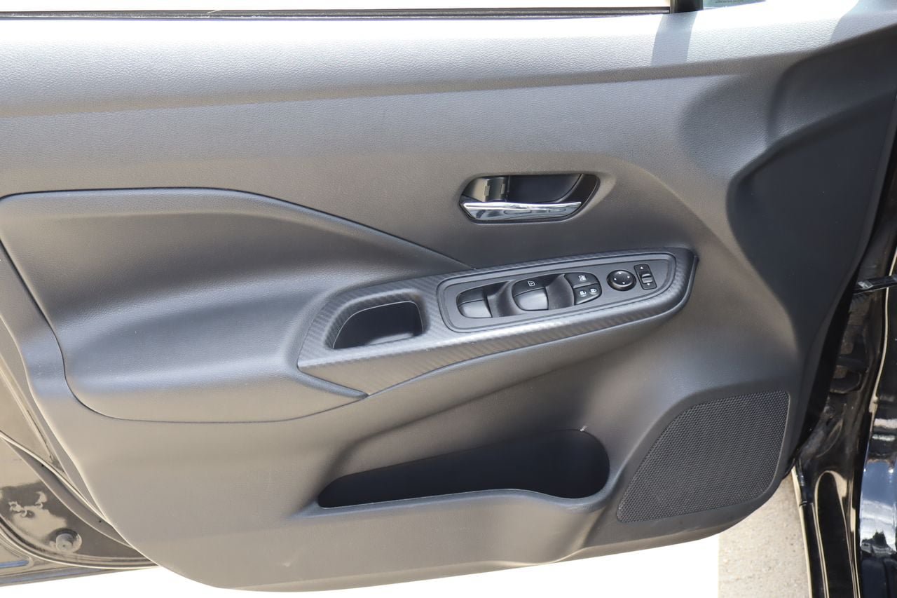Used 2024 Nissan Versa SV FWD image 18