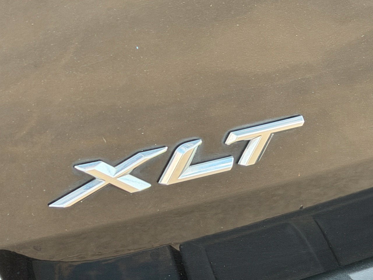 Used 2022 Ford Explorer XLT RWD image 9