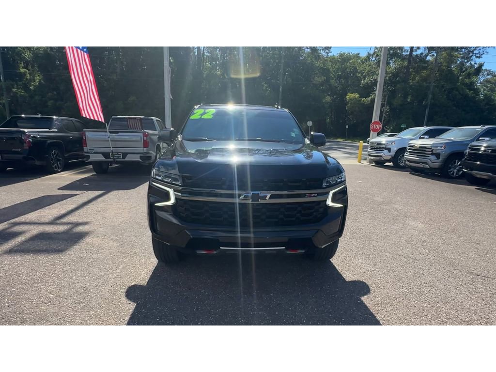 Used 2022 Chevrolet Suburban Z71 w/ Luxury Package AWD/4WD image 2