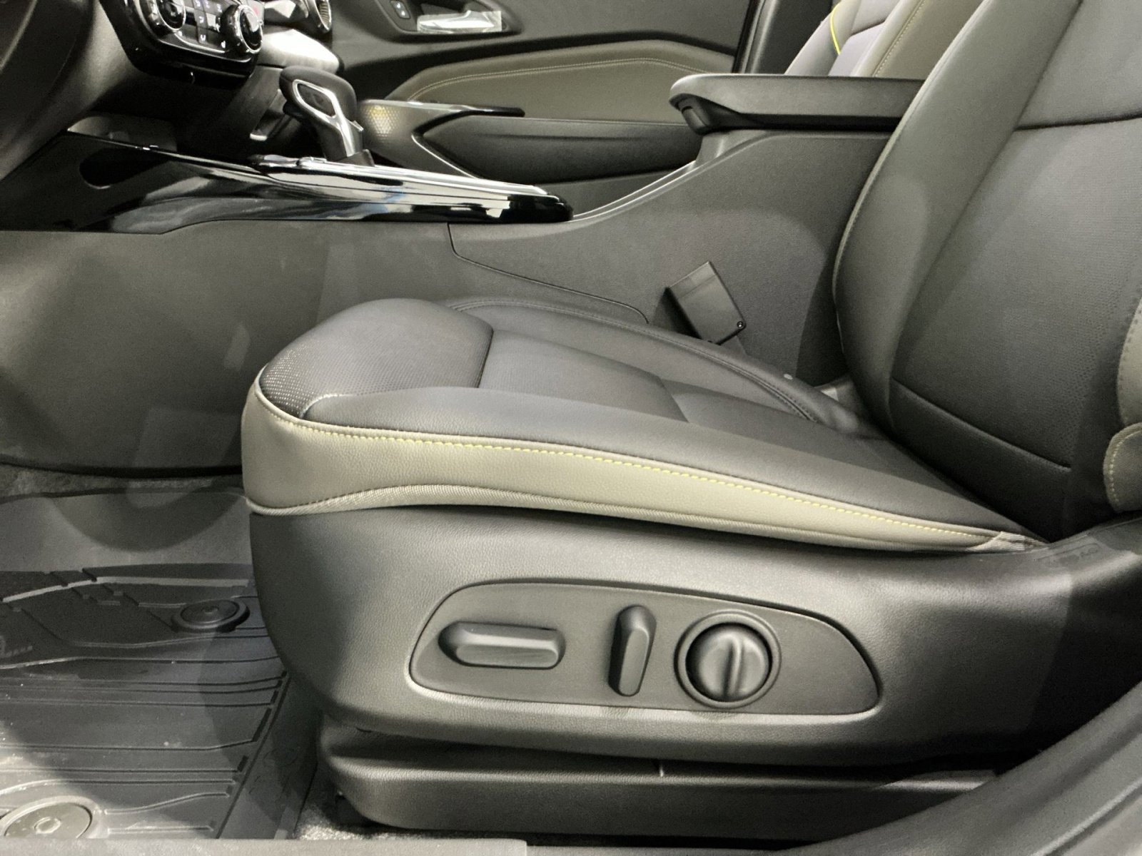 New 2026 Chevrolet Trax ACTIV w/ Driver Confidence Package image 22