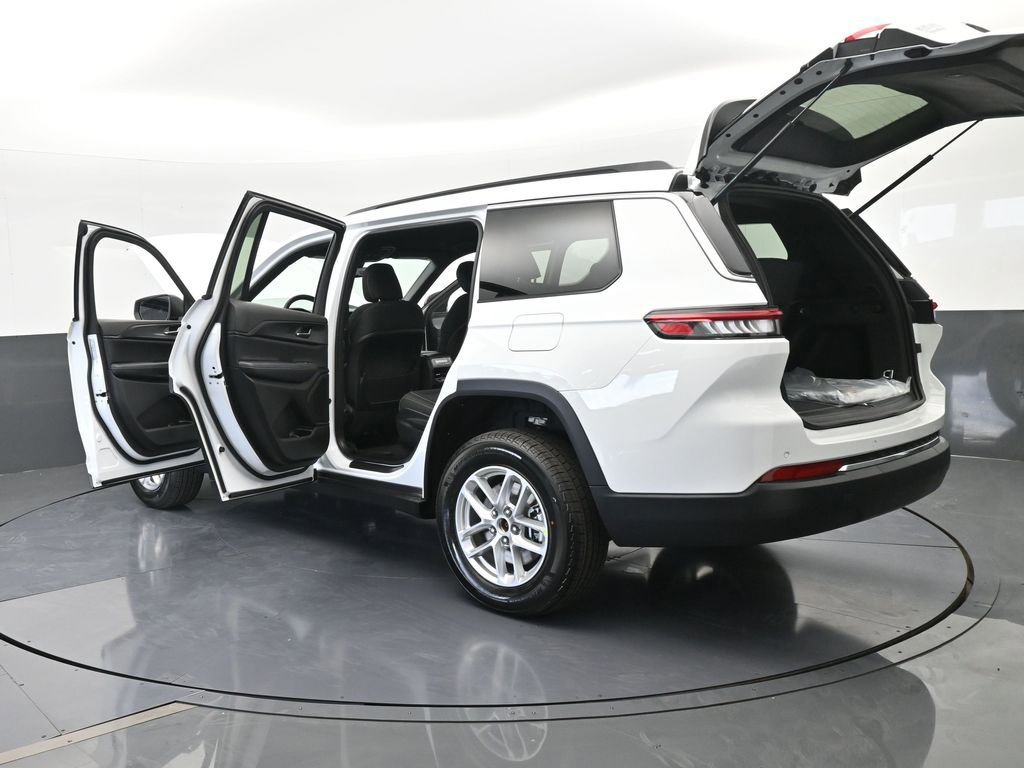 New 2026 Jeep Grand Cherokee L Laredo image 71