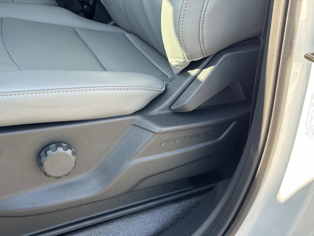 New 2026 Ford F450 XL w/ XL Chrome Package image 14