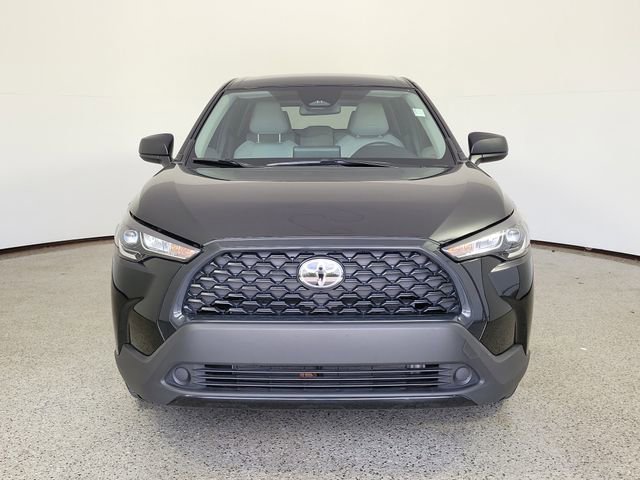 Used 2025 Toyota Corolla Cross L FWD image 3
