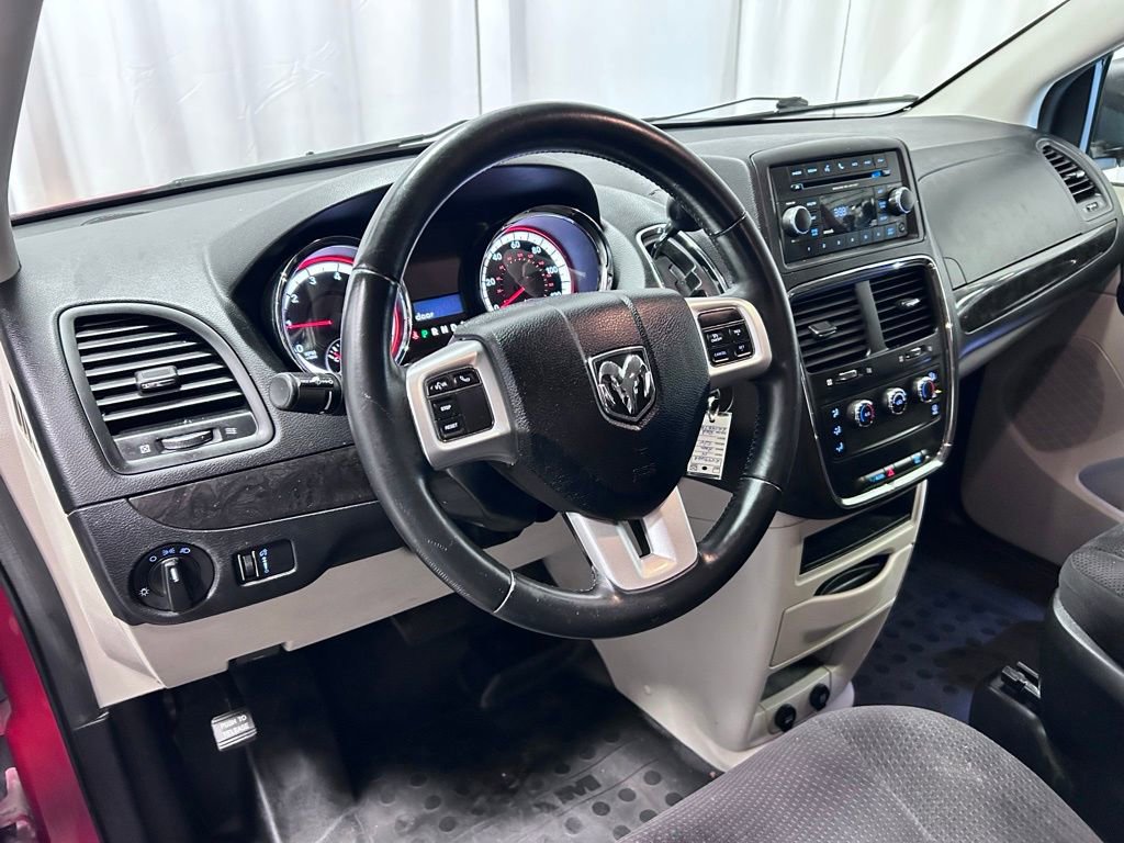 Used 2014 RAM C/V Tradesman w/ UConnect Hands-Free Group image 2