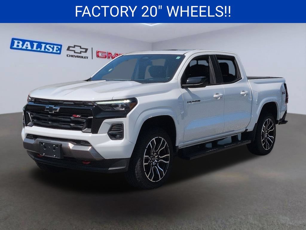 Certified 2024 Chevrolet Colorado Z71 w/ LPO, Dark Essentials Package AWD/4WD image 8