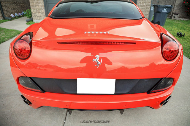 Used 2012 Ferrari California RWD image 69