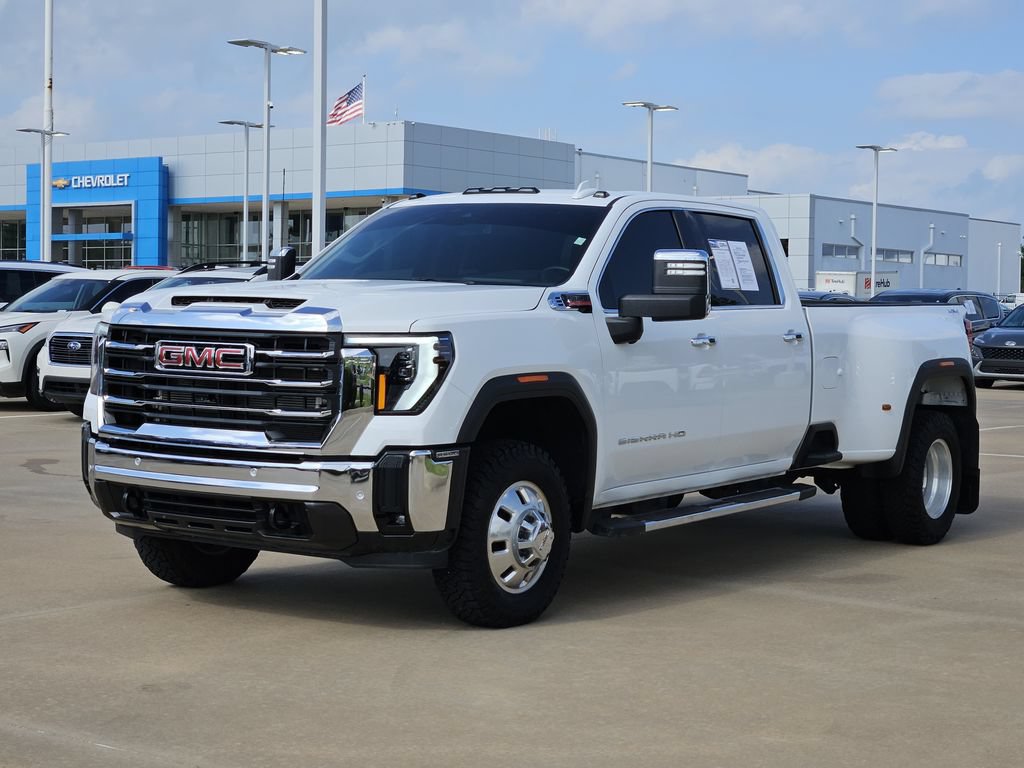 Used 2025 GMC Sierra 3500 SLT w/ SLT Premium Package AWD/4WD image 4