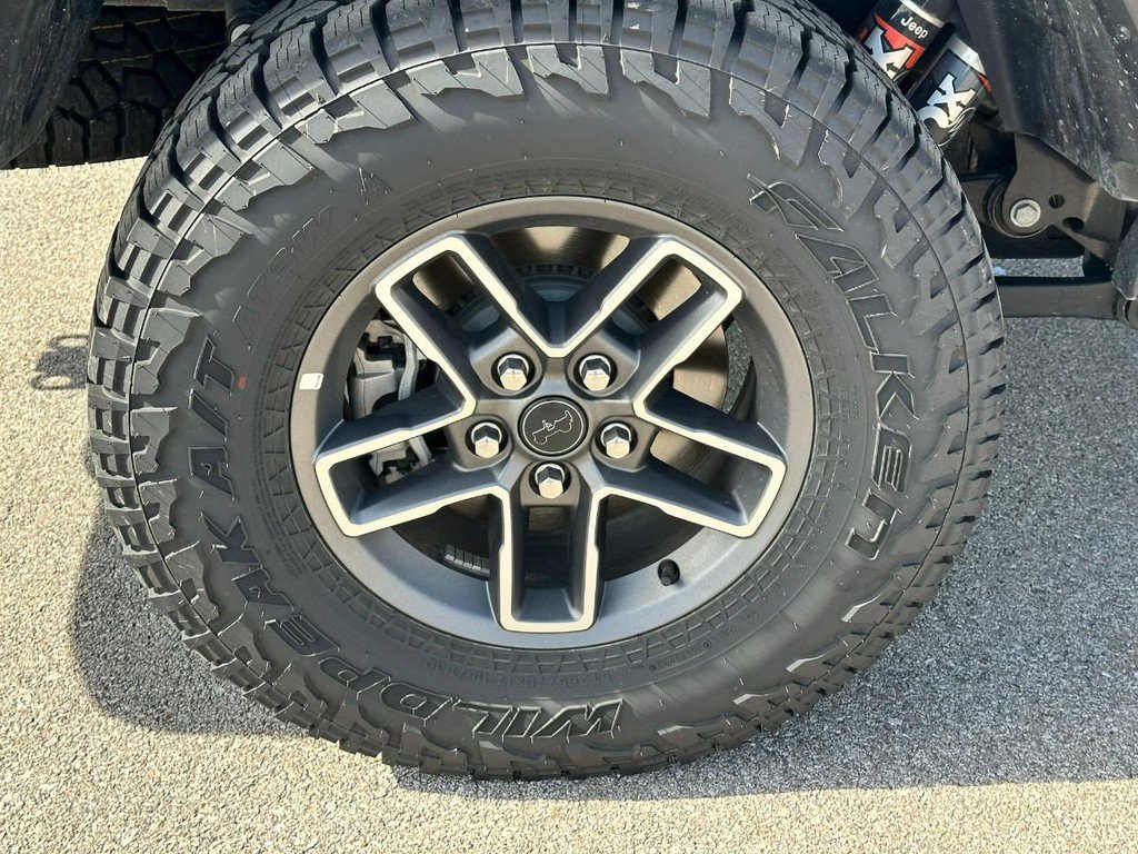 Used 2026 Jeep Gladiator Mojave AWD/4WD image 7