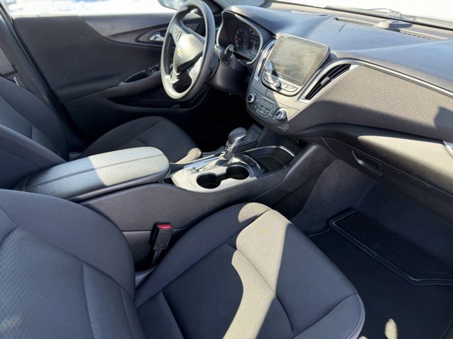 Used 2024 Chevrolet Malibu LT image 32