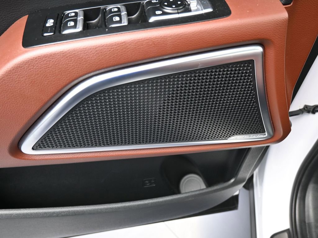 Used 2023 Kia Telluride SX image 16