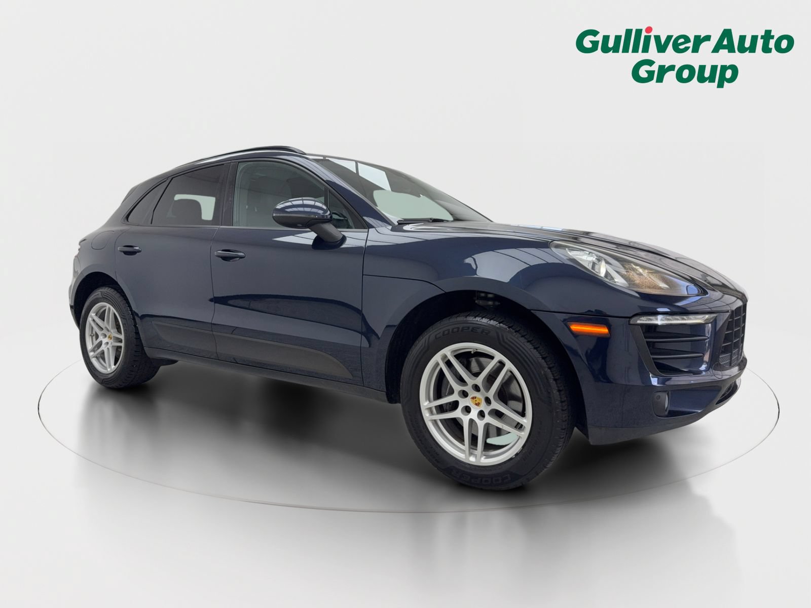 Used 2018 Porsche Macan AWD/4WD image 12