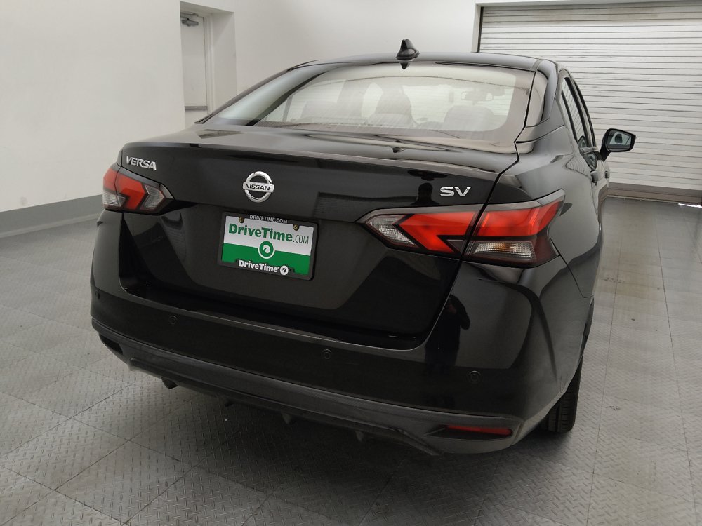 Used 2021 Nissan Versa SV FWD image 7