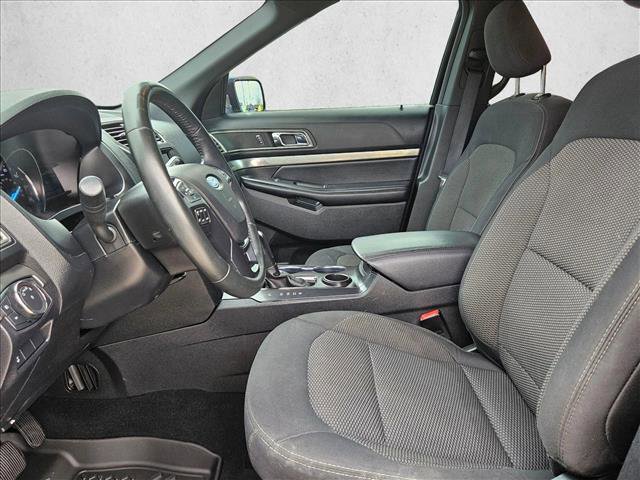 Used 2019 Ford Explorer XLT w/ Equipment Group 201A image 16