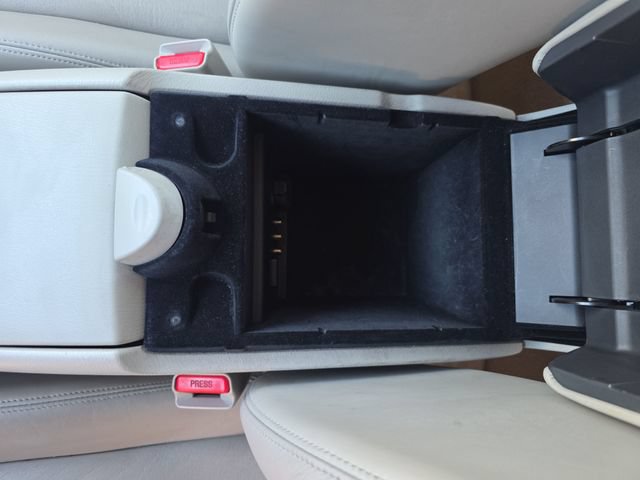 Used 2010 INFINITI EX35 Journey RWD image 25