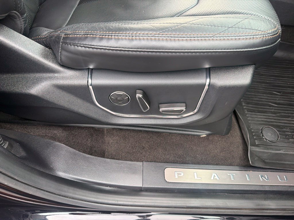 Used 2020 Ford Expedition Platinum AWD/4WD image 36