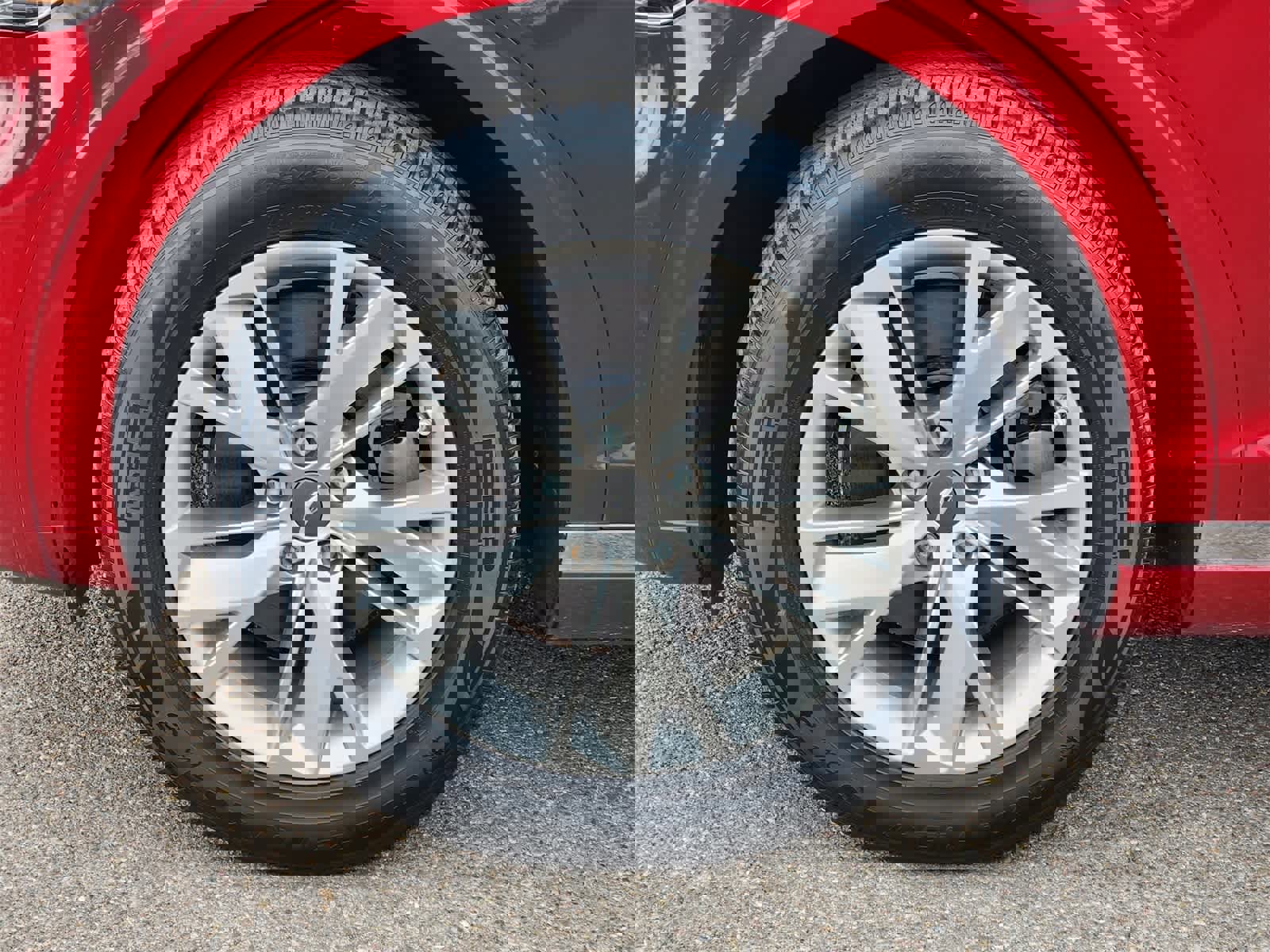 Used 2022 Genesis GV70 2.5T image 5