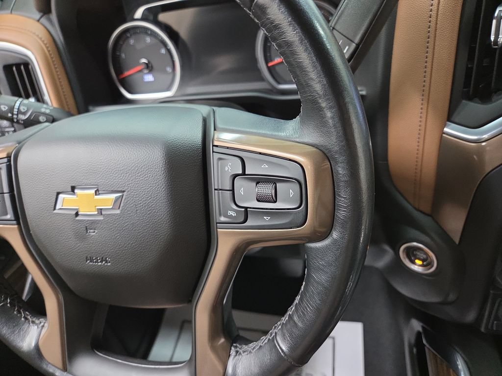 Used 2022 Chevrolet Silverado 2500 High Country AWD/4WD image 17