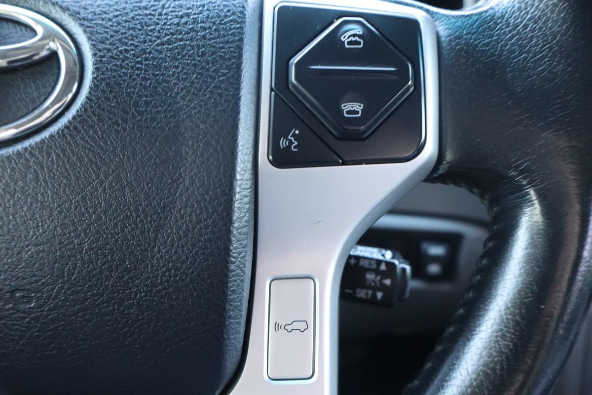 Used 2016 Toyota Sequoia Platinum AWD/4WD image 33