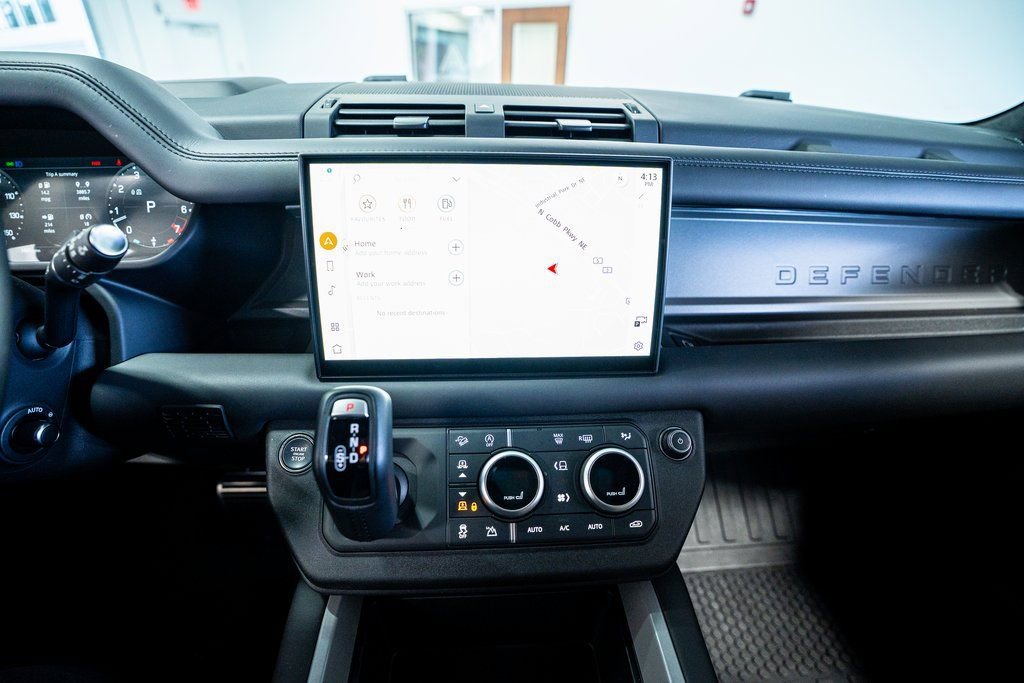 Used 2025 Land Rover Defender 110 X image 49