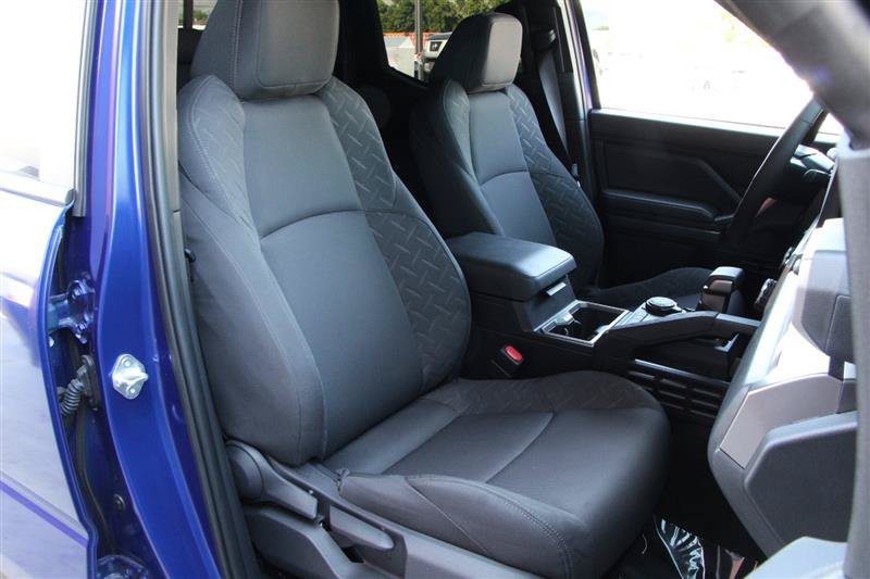 Used 2025 Toyota Tacoma SR5 AWD/4WD image 12