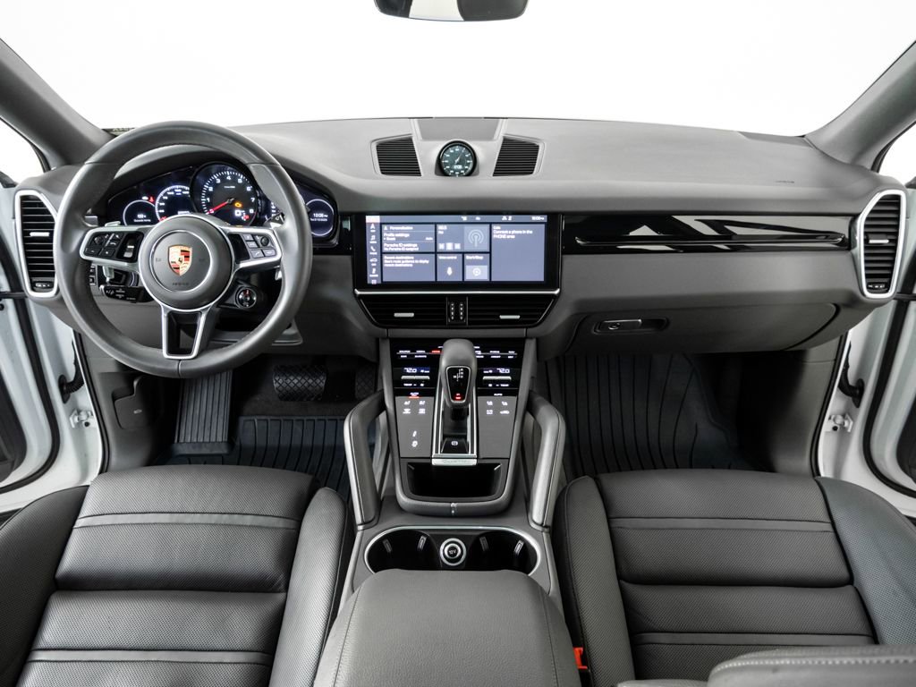 Used 2021 Porsche Cayenne Coupe image 19