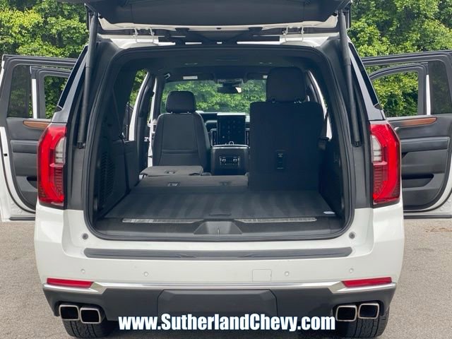 Used 2025 GMC Yukon XL Denali AWD/4WD image 46