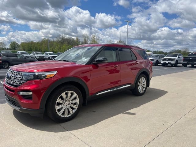 Used 2024 Ford Explorer Limited w/ Equipment Group 301A AWD/4WD image 2