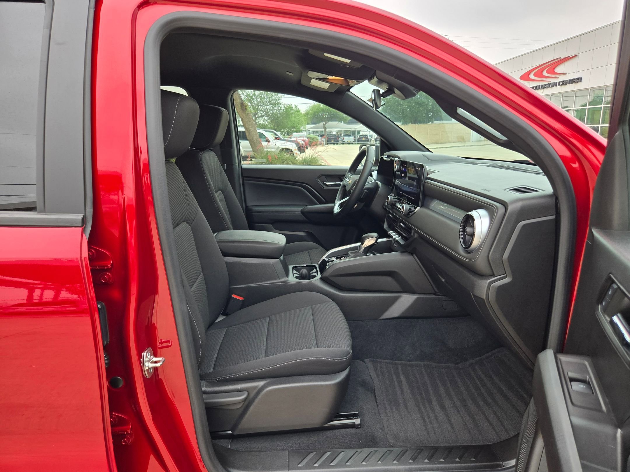 Certified 2024 Chevrolet Colorado LT w/ LT Convenience Package RWD image 23