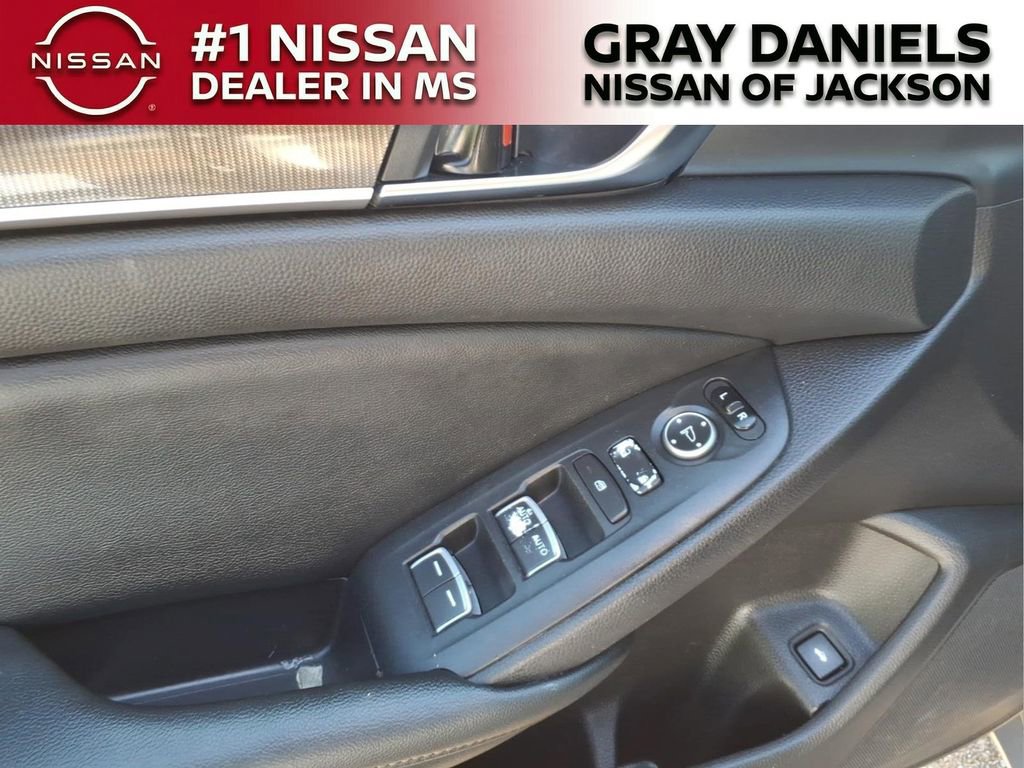 Used 2021 Honda Accord Sport image 10