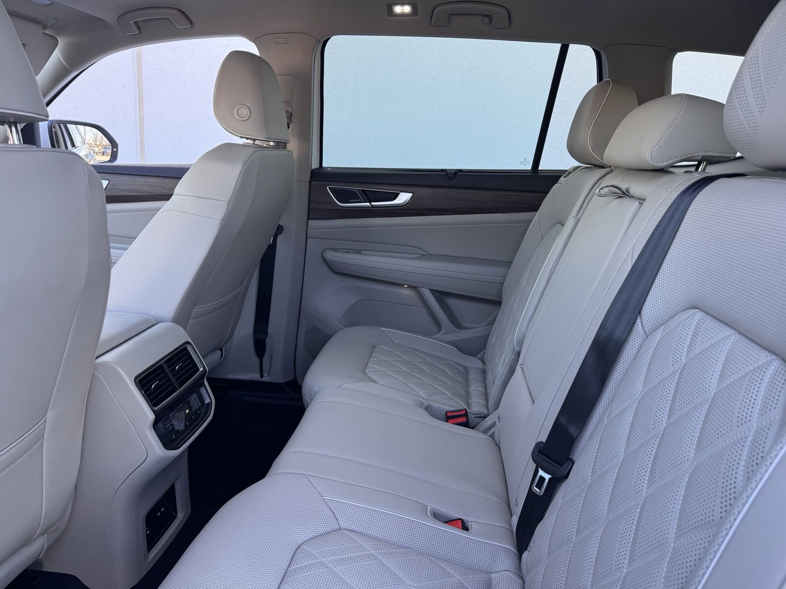 New 2026 Volkswagen Atlas SEL Premium R-Line image 25