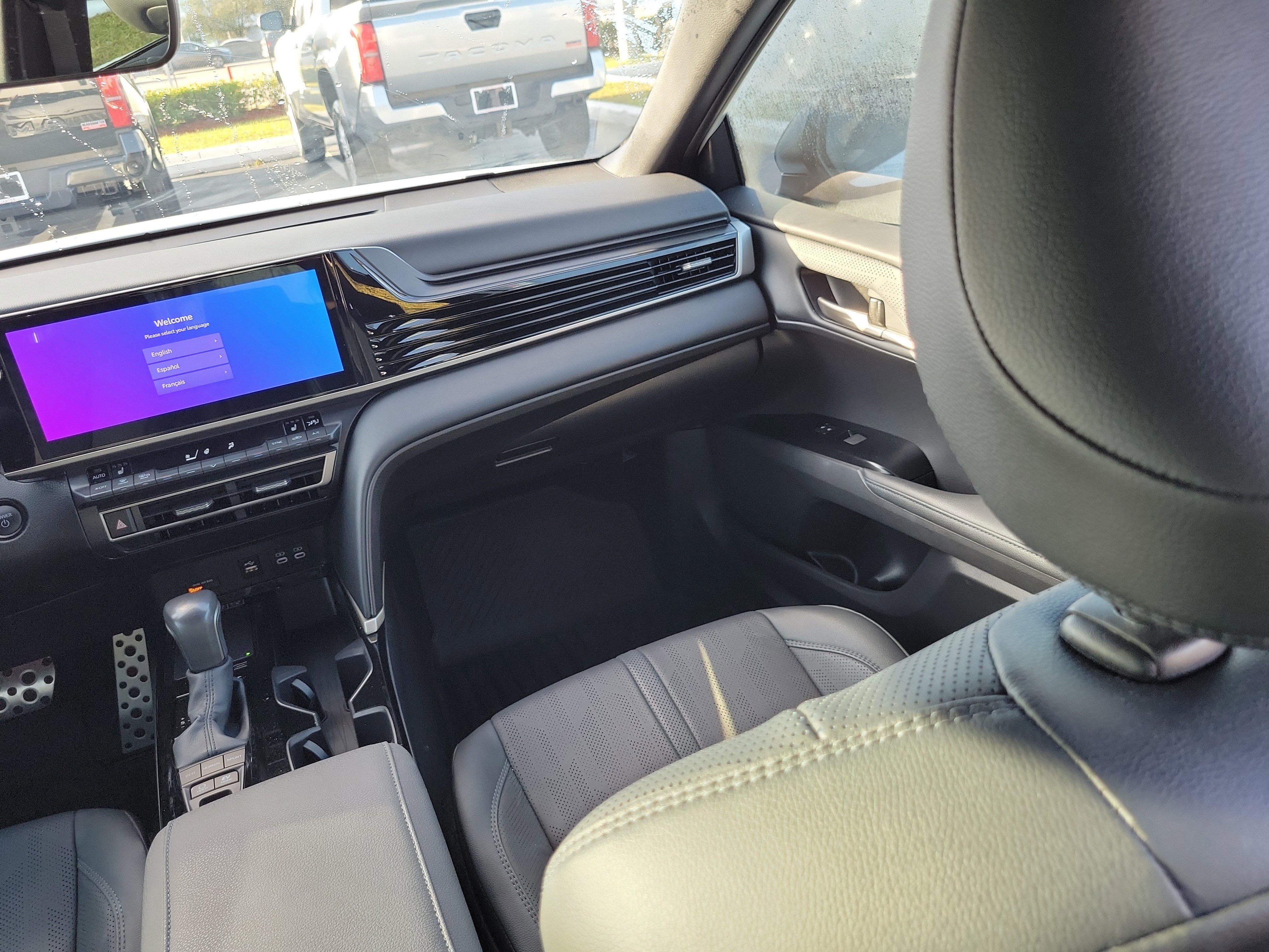 Used 2025 Toyota Camry XSE image 17