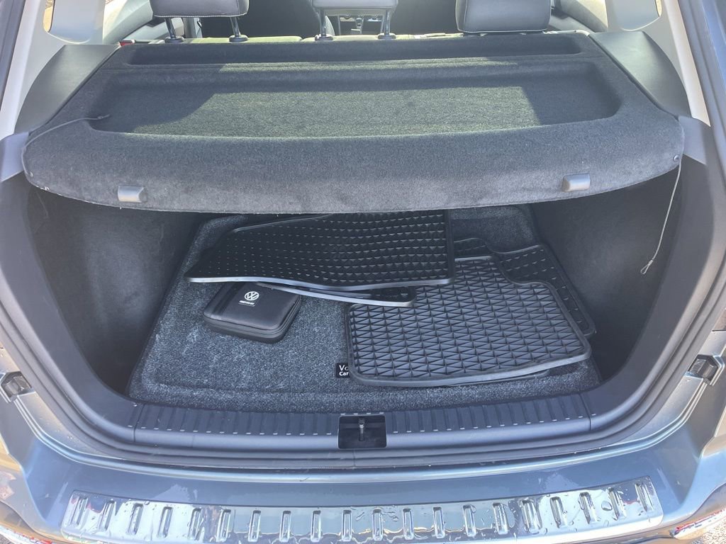 Used 2024 Volkswagen Taos SE image 6