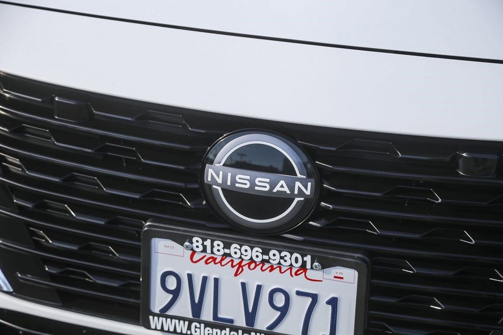 Certified 2025 Nissan Sentra S image 5