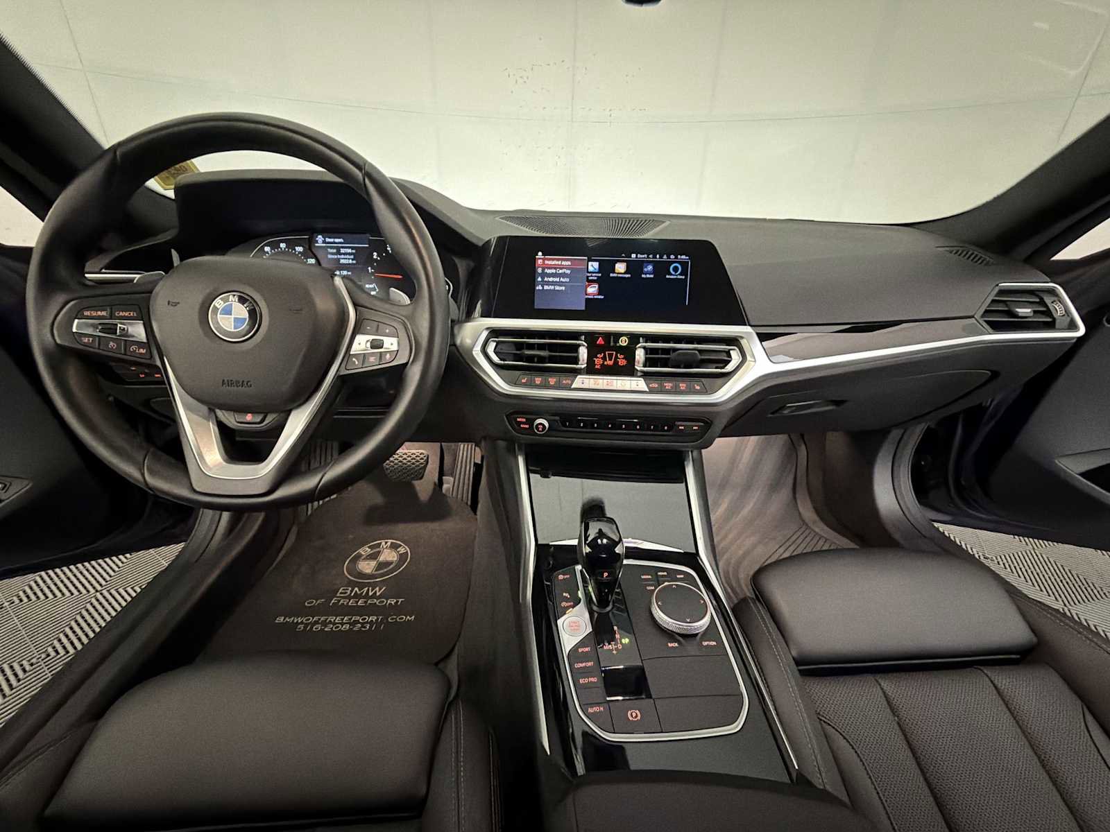 Used 2022 BMW 230i Coupe w/ Convenience Package RWD image 17