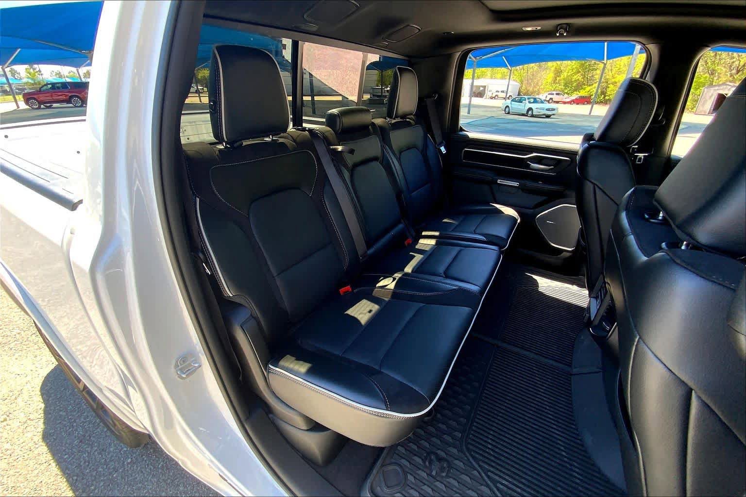 Used 2025 RAM 1500 Laramie w/ Night Edition image 20