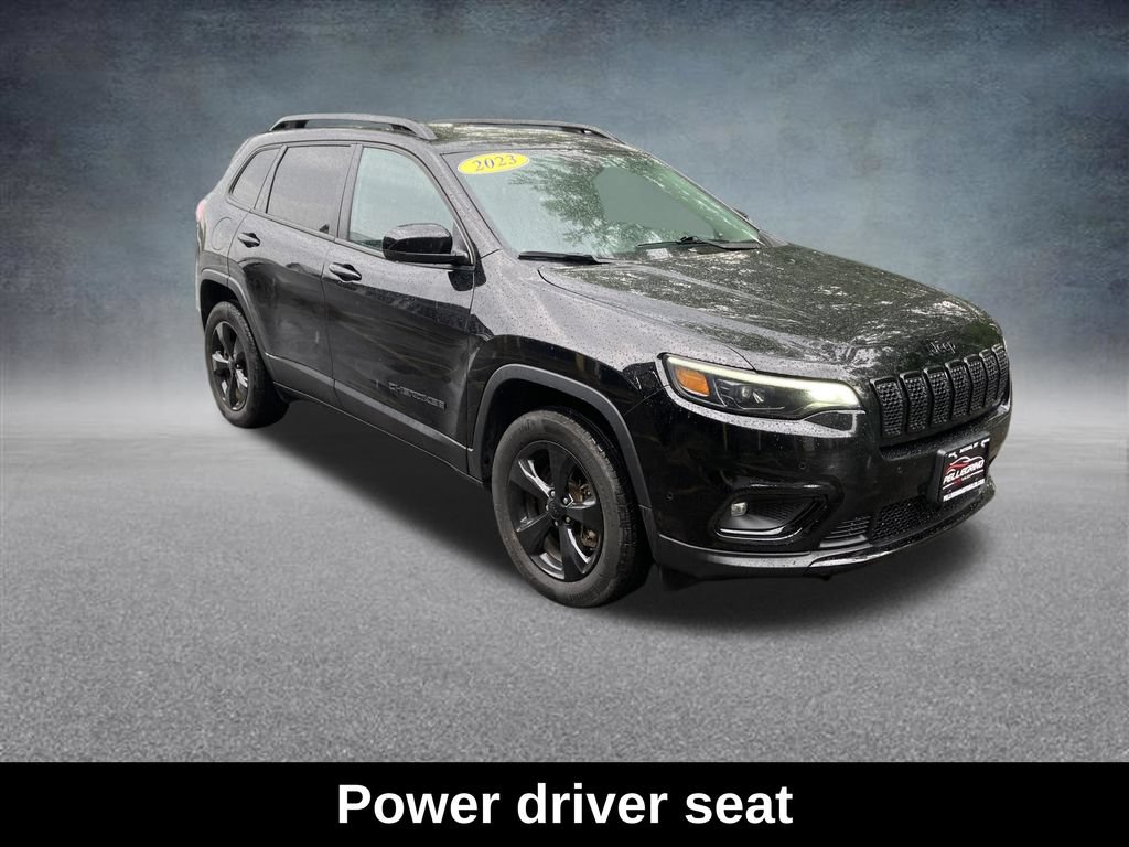 Used 2023 Jeep Cherokee Altitude Lux w/ Elite Group AWD/4WD image 9