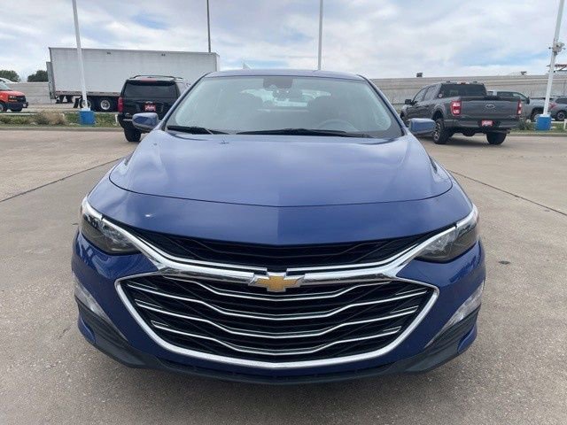 Used 2023 Chevrolet Malibu LT image 2