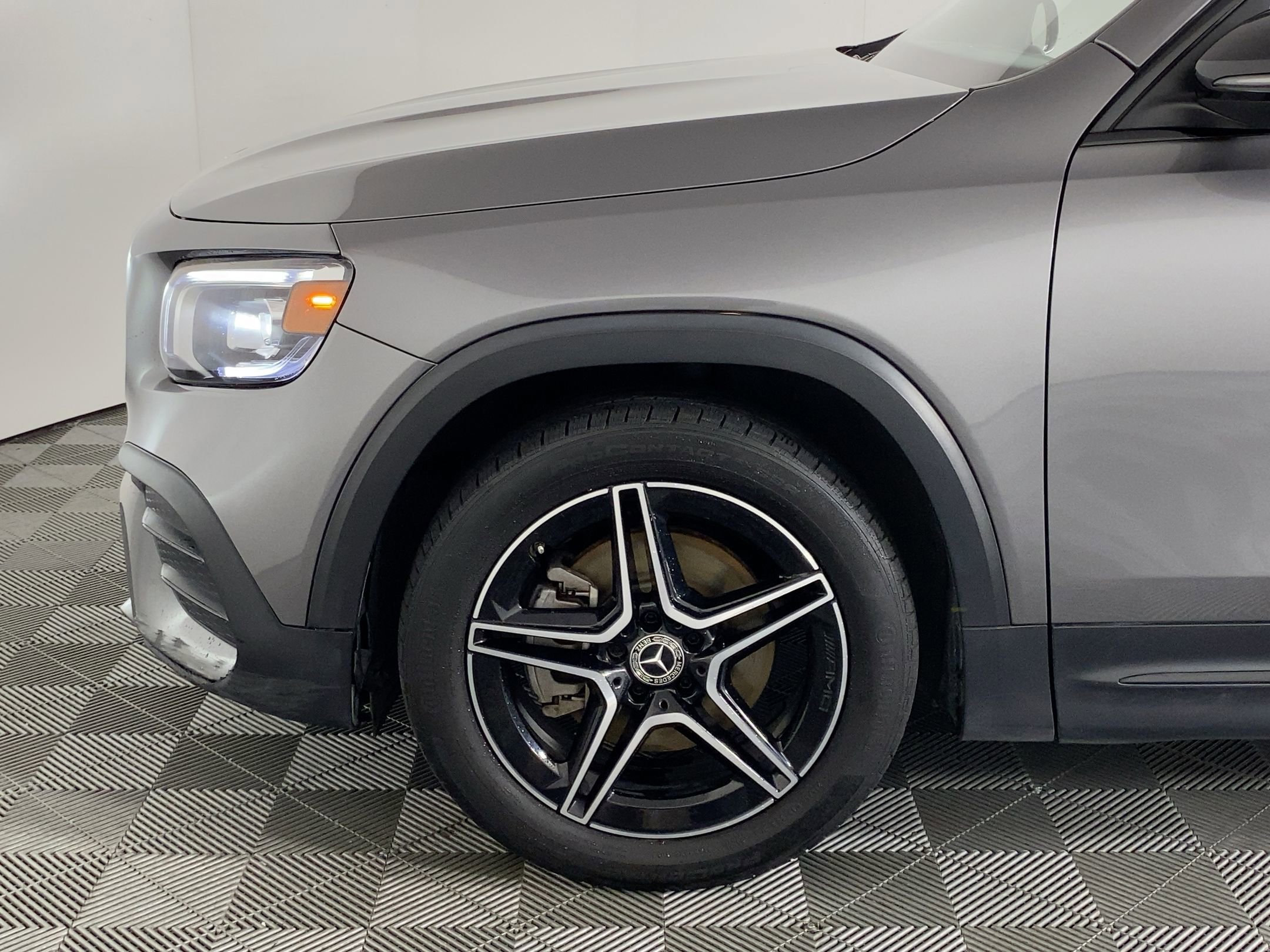 Used 2022 Mercedes-Benz GLB 250 4MATIC image 9