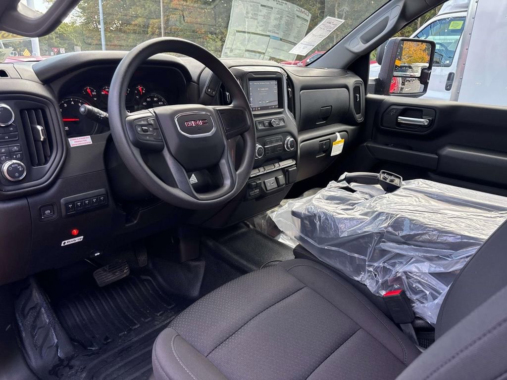 New 2025 GMC Sierra 3500 Pro w/ Convenience Package image 6