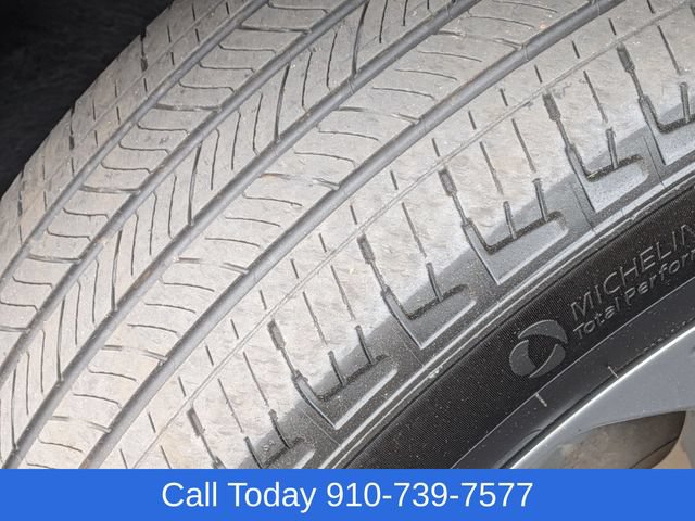 Used 2024 Ford Escape ST-Line w/ Tech Pack #1 FWD image 11