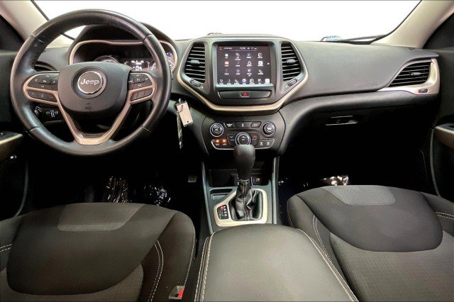 Used 2017 Jeep Cherokee Latitude image 15