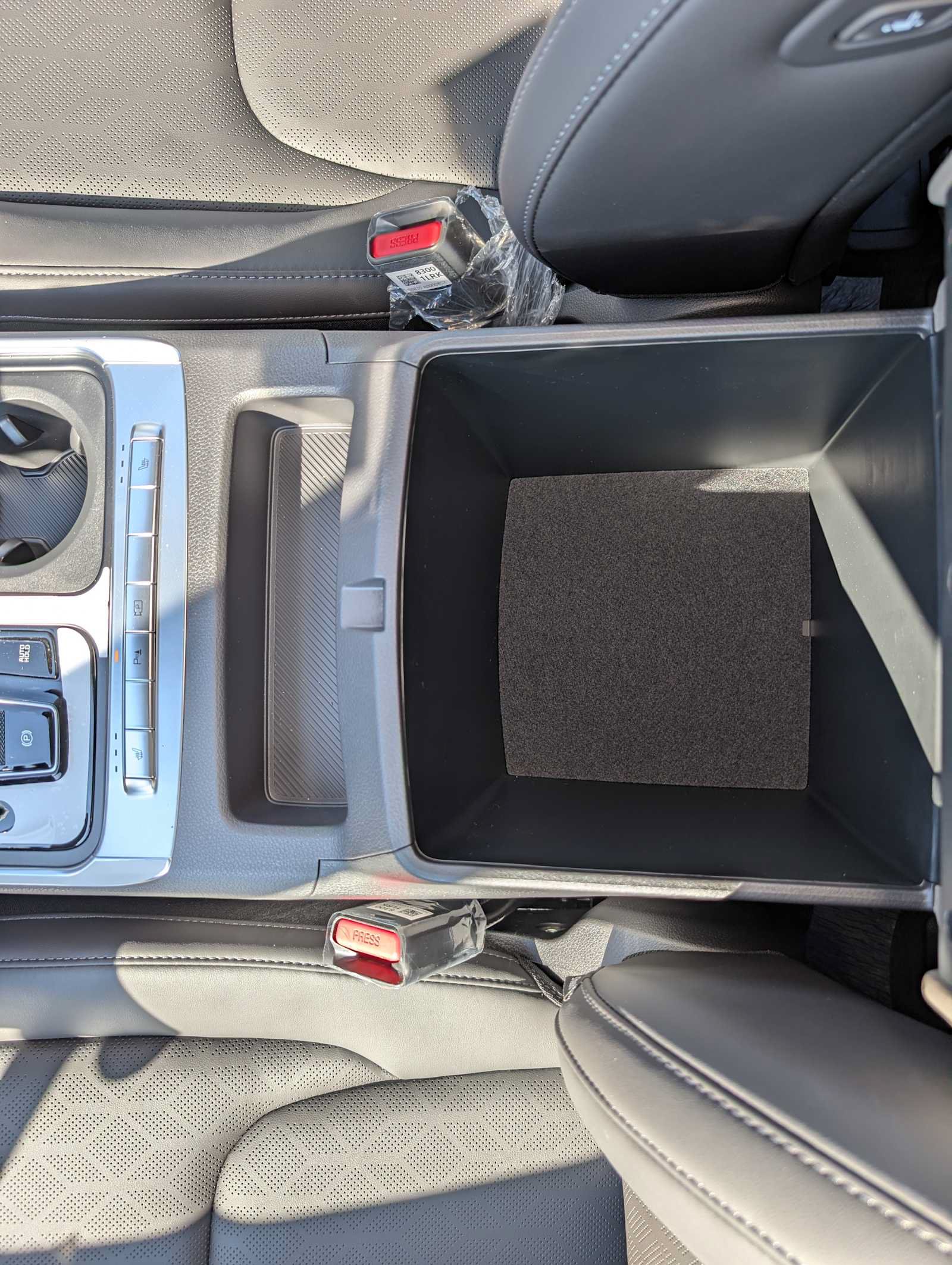 New 2027 Kia Carnival EX FWD image 14