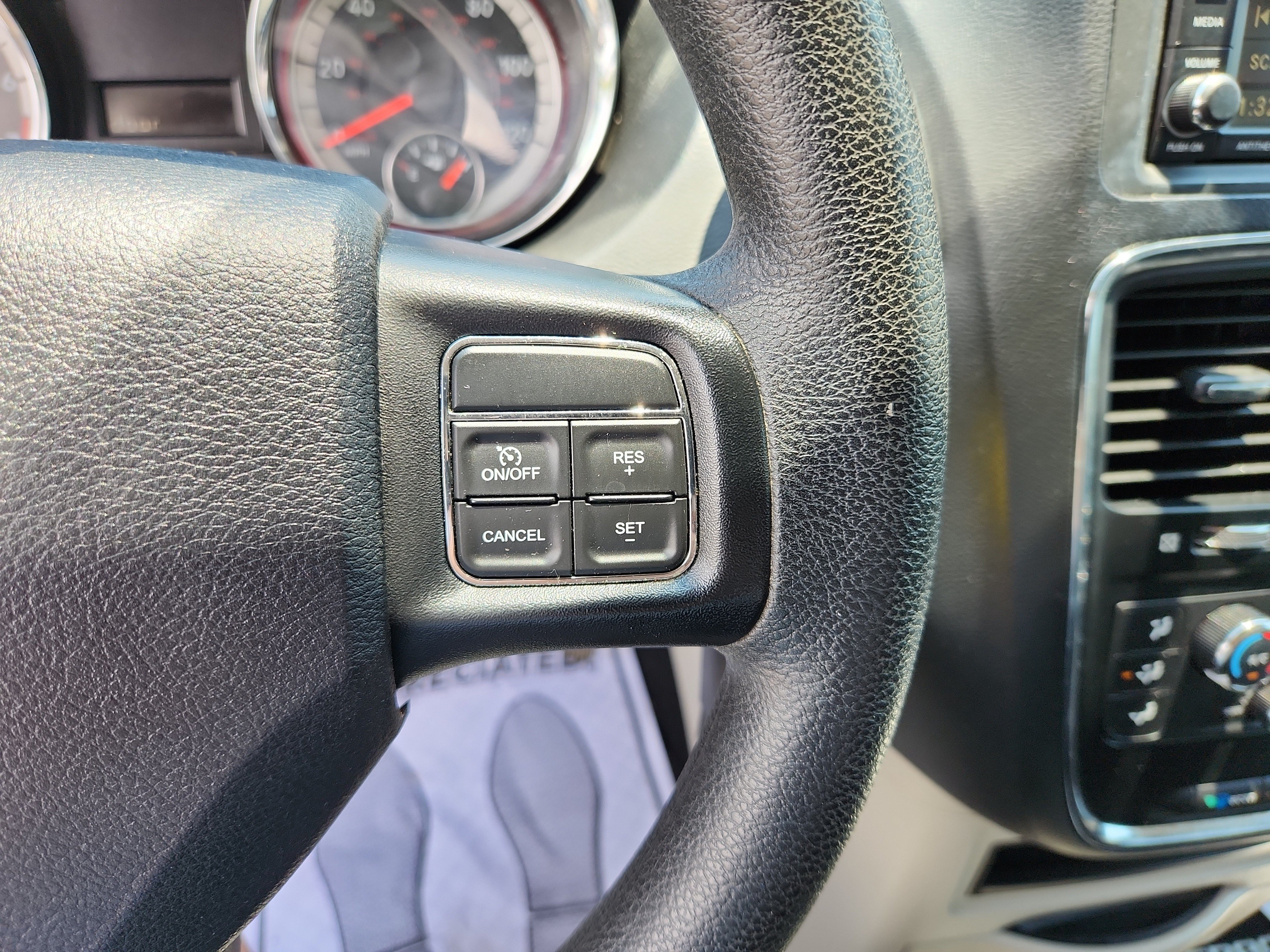 Used 2016 Dodge Grand Caravan SE w/ Quick Order Package 29E SE FWD image 18