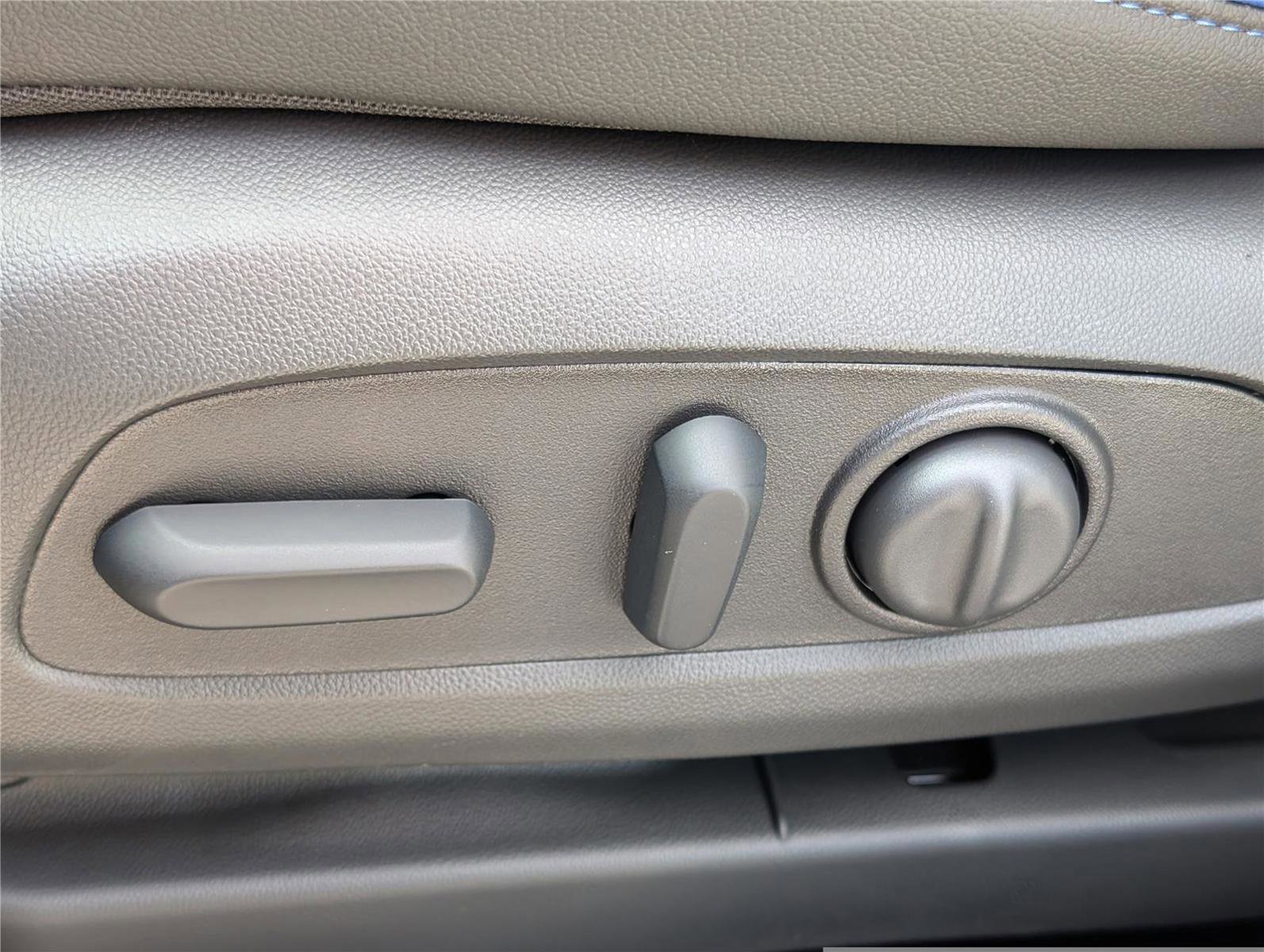 New 2026 Buick Encore GX Sport Touring w/ Advanced Technology Package image 17