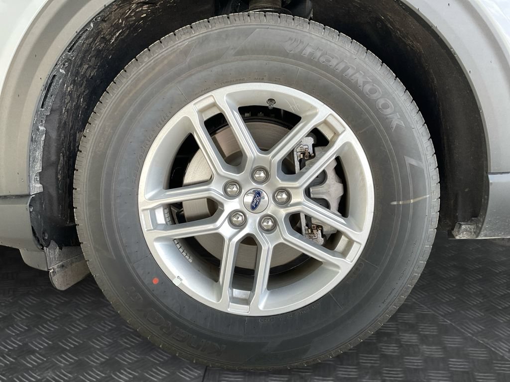 Used 2026 Ford Explorer Active RWD image 14