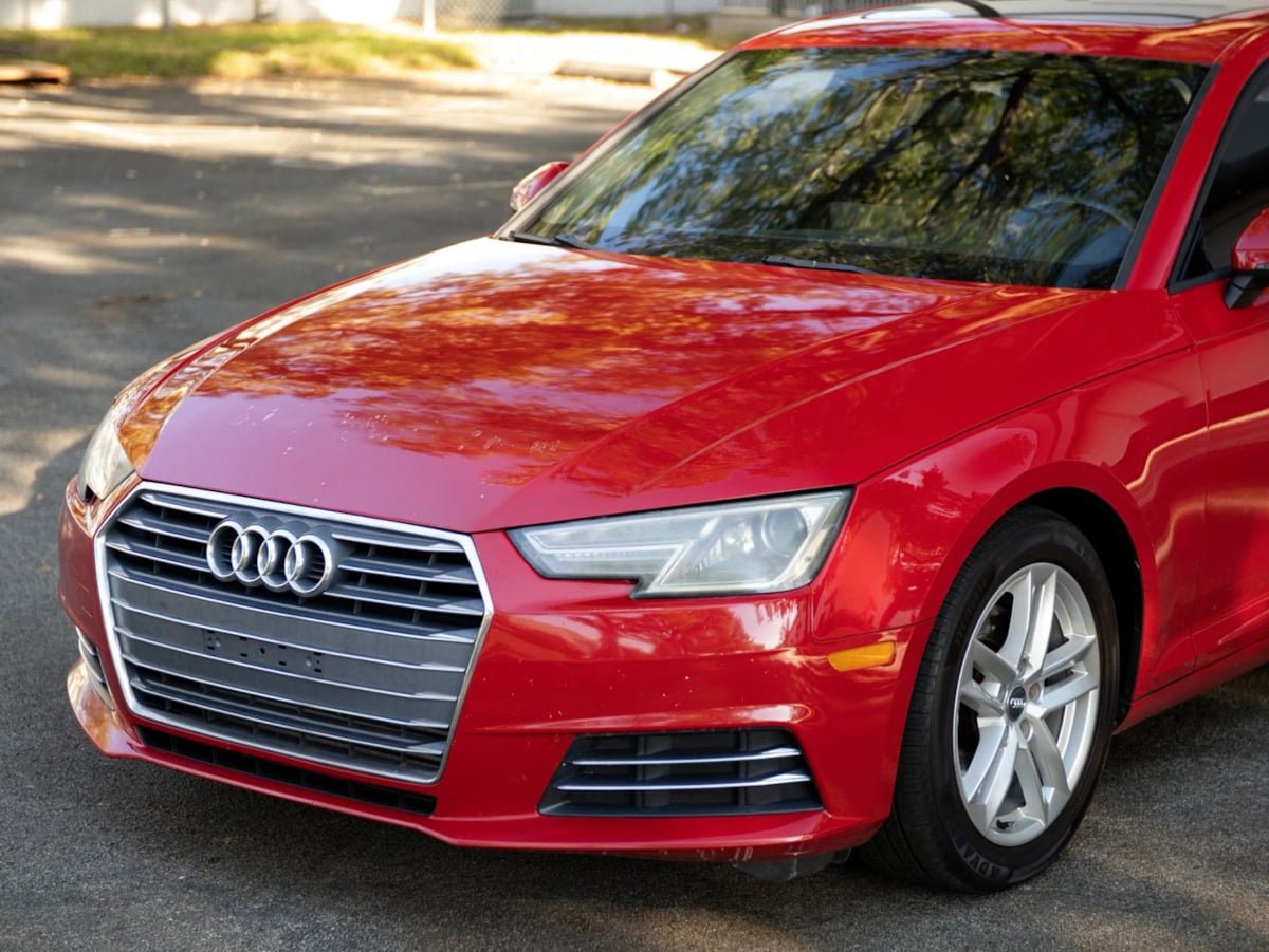 Used 2017 Audi A4 2.0T Ultra Premium w/ Convenience Package FWD image 6