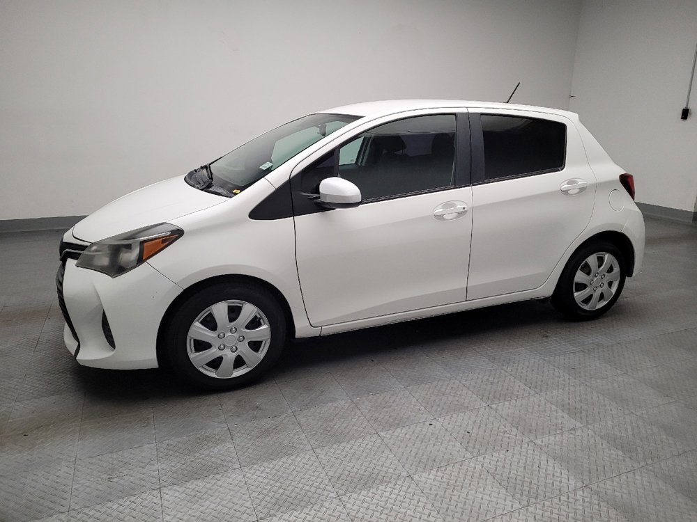 Used 2015 Toyota Yaris L FWD image 2