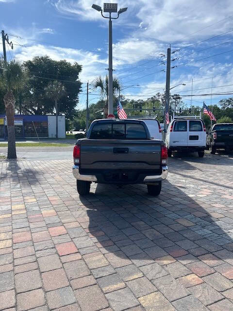 Used 2021 Toyota Tacoma SR5 image 15